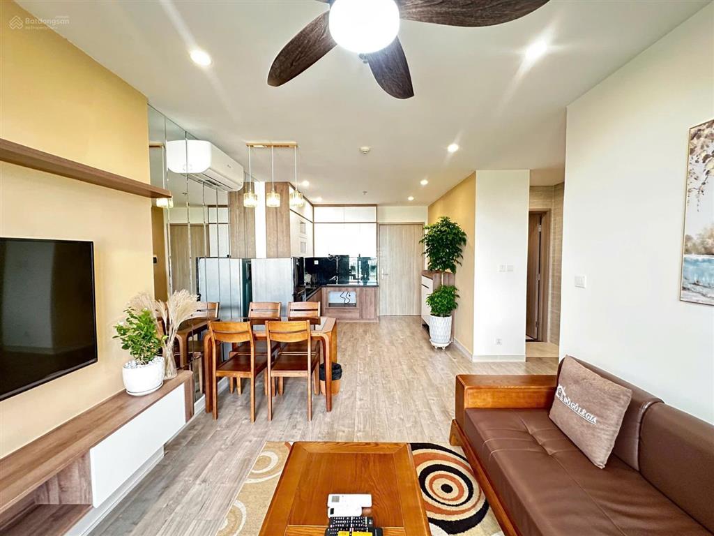 Bán căn 2pn1wc view vinuni đẹp nhất ocean park, lại hướng đông nam, full đồ, sẵn sổ giá 3,6 tỷ