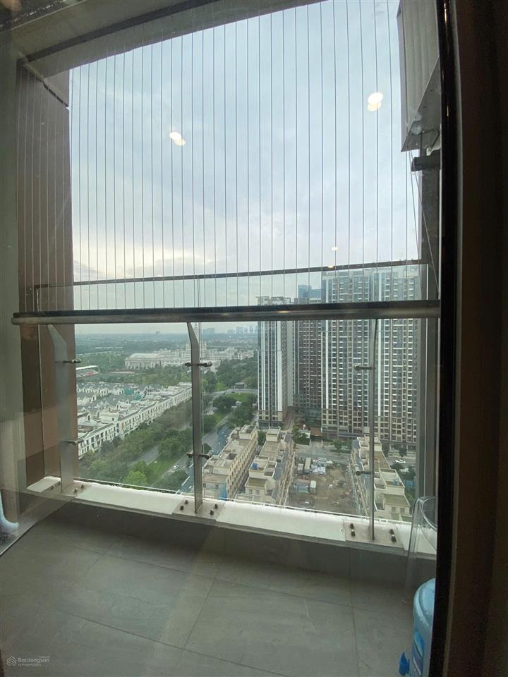 Cho thuê căn 3 ngủ tầng trung toà h3 giá chỉ 15tr/tháng, view đẹp, 01/09 vào được