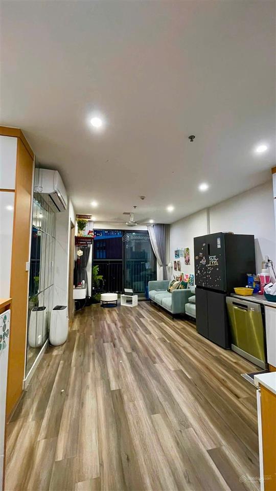 Cho thuê căn 2 ngủ 2 vs toà s2.05 full đồ giá 8tr5