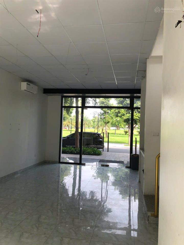 Cho thuê shophouse hoàn thiện 5 tầng giá 24tr/tháng, ưu tiên khách dài hạn vào được ngay