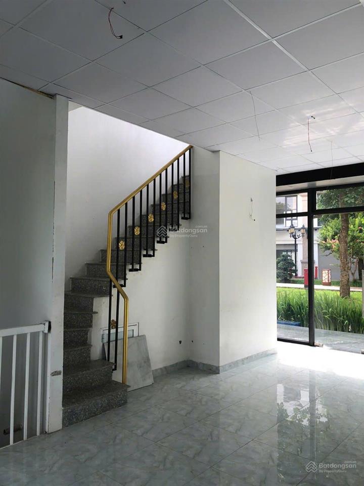 Cho thuê shophouse hoàn thiện 5 tầng giá 24tr/tháng, ưu tiên khách dài hạn vào được ngay