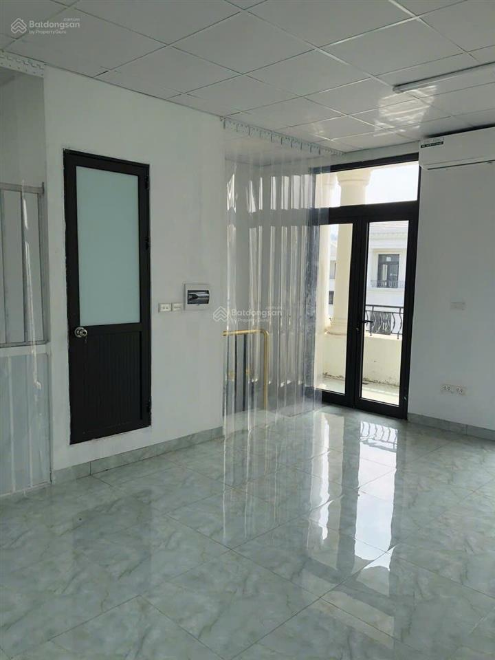 Cho thuê shophouse hoàn thiện 5 tầng giá 24tr/tháng, ưu tiên khách dài hạn vào được ngay