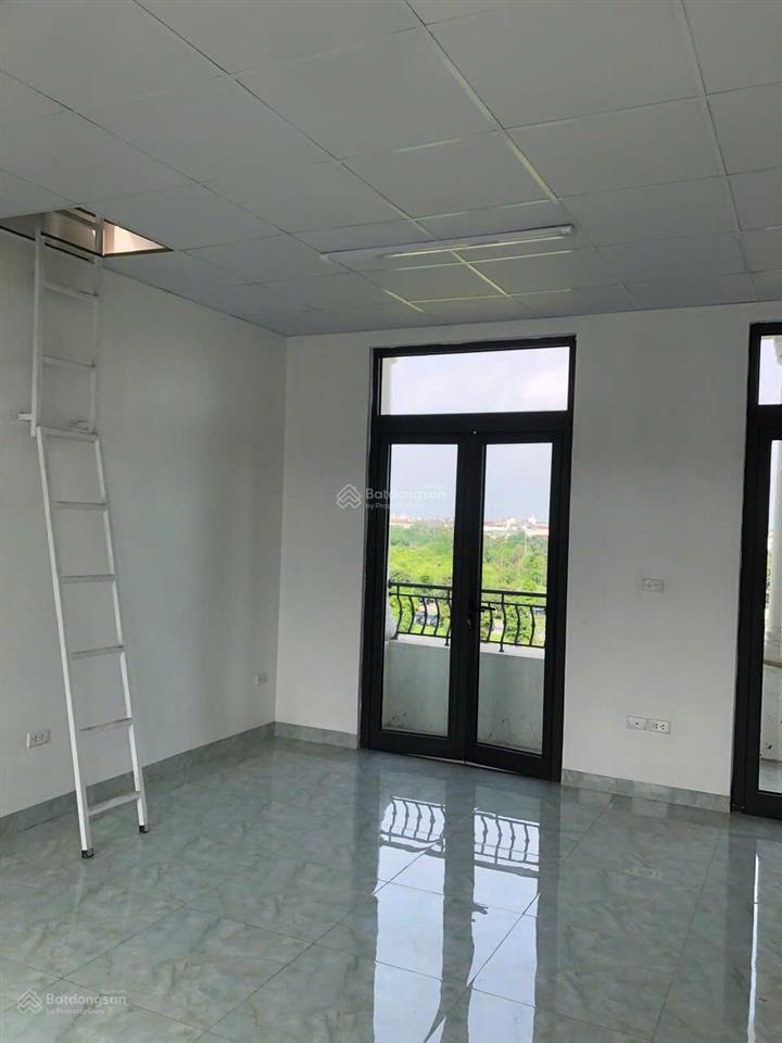 Cho thuê shophouse hoàn thiện 5 tầng giá 24tr/tháng, ưu tiên khách dài hạn vào được ngay