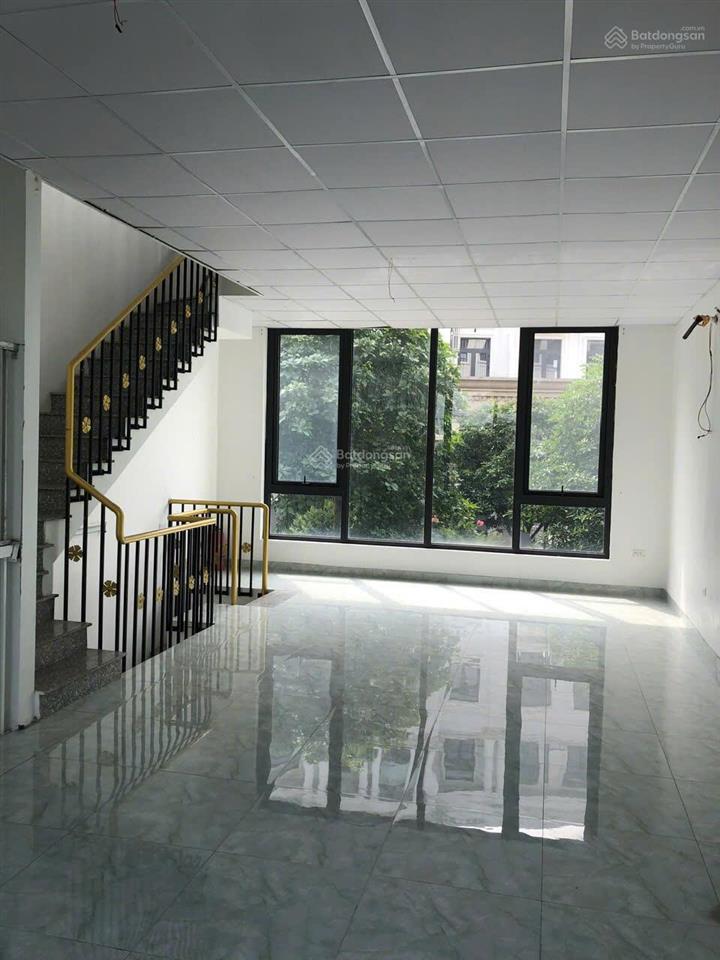 Cho thuê shophouse hoàn thiện 5 tầng giá 24tr/tháng, ưu tiên khách dài hạn vào được ngay