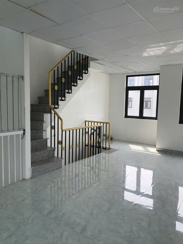Cho thuê shophouse hoàn thiện 5 tầng giá 24tr/tháng, ưu tiên khách dài hạn vào được ngay