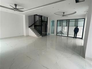 Cho thuê biệt thự song lập sh12, có điều hòa, thang máy giá 35tr/tháng diện tích 150m²