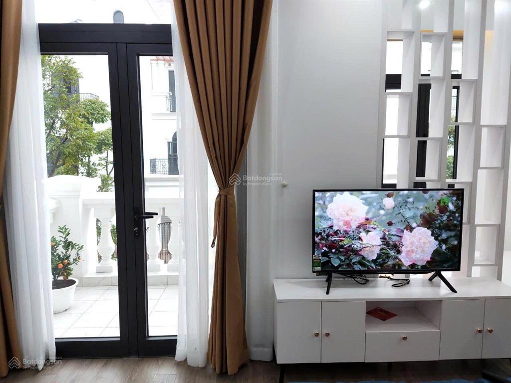 Cho thuê liền kề 90m2 ngọc trai full đồ 5 phòng ngủ, giá 35tr/tháng, bảo vệ 24/7, phân khu đẹp