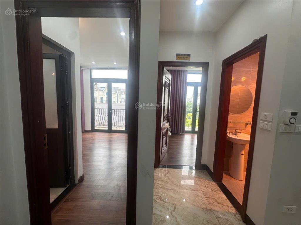 Cho thuê liền kề hải âu 90m2 hoàn thiện cơ bản 3tầng 1tum có điều hoà, ko thang máy. giá 27tr/tháng