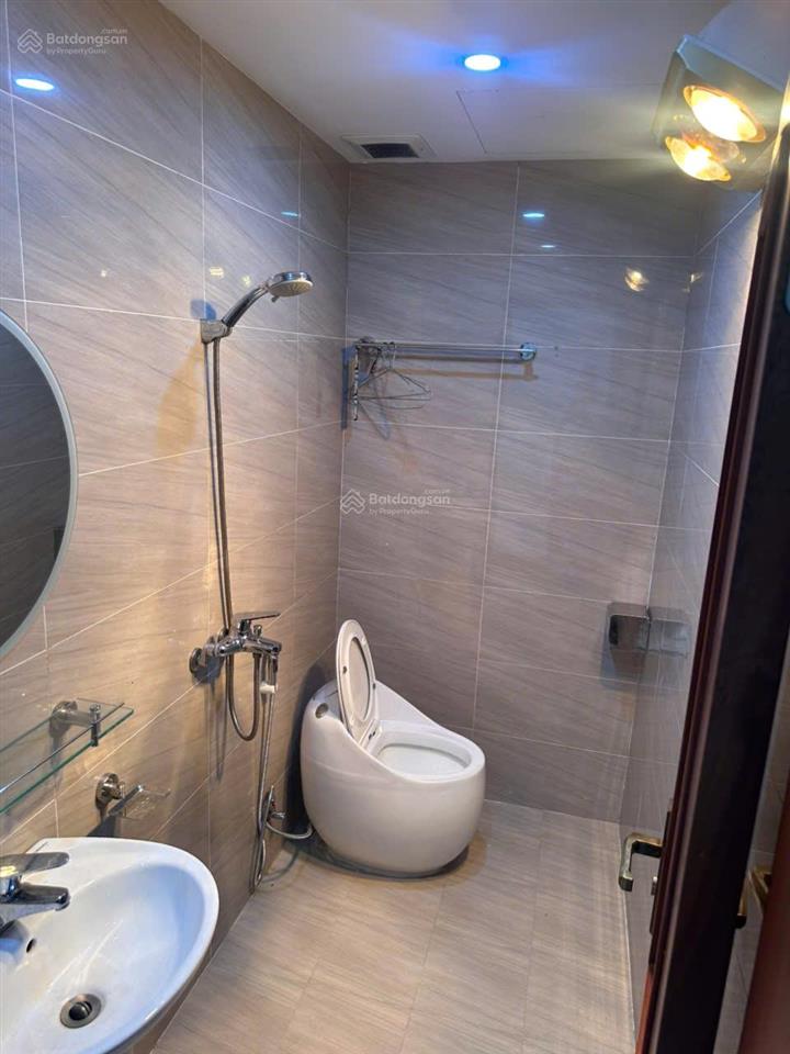 Cho thuê liền kề hải âu 90m2 hoàn thiện cơ bản 3tầng 1tum có điều hoà, ko thang máy. giá 27tr/tháng