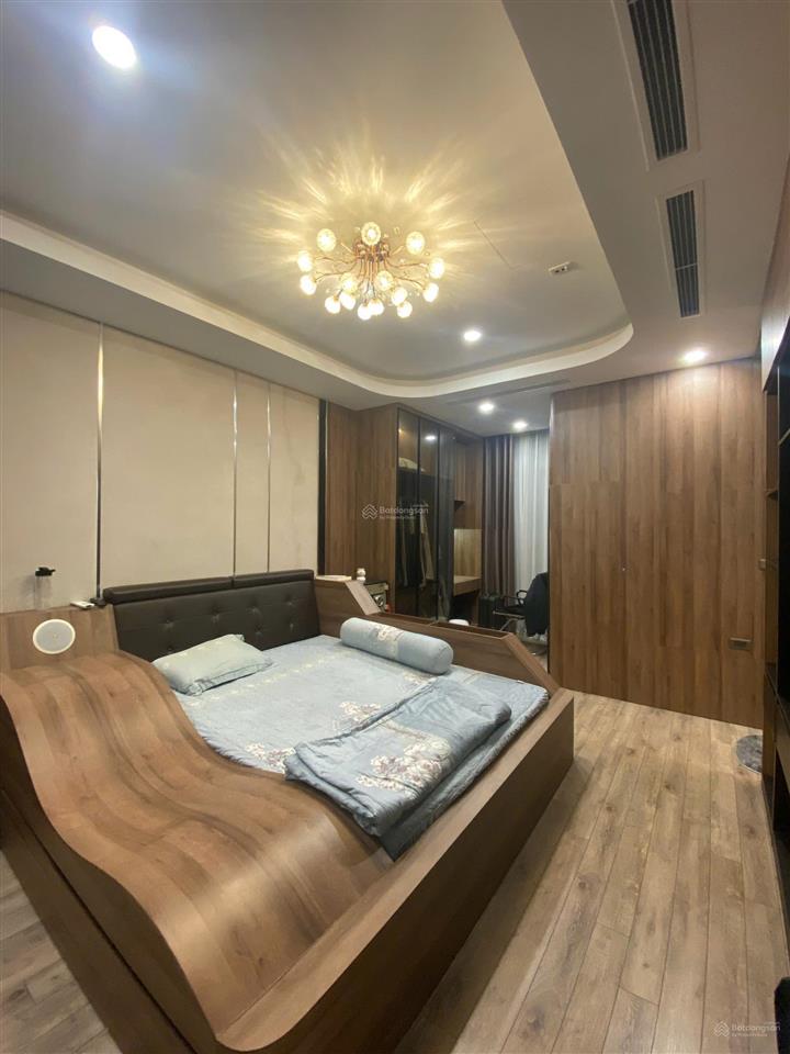 Cho thuê nhà sb19a hoàn thiện 5 tầng full đồ có thang máy, giá 42tr/tháng
