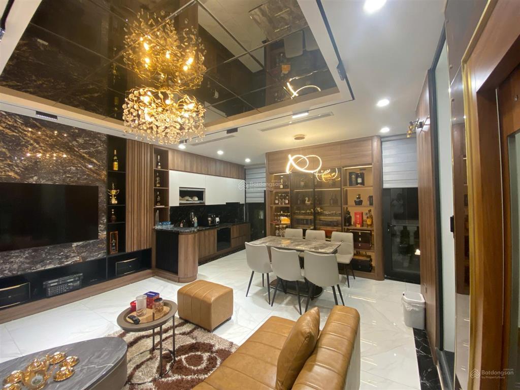 Cho thuê nhà sb19a hoàn thiện 5 tầng full đồ có thang máy, giá 42tr/tháng