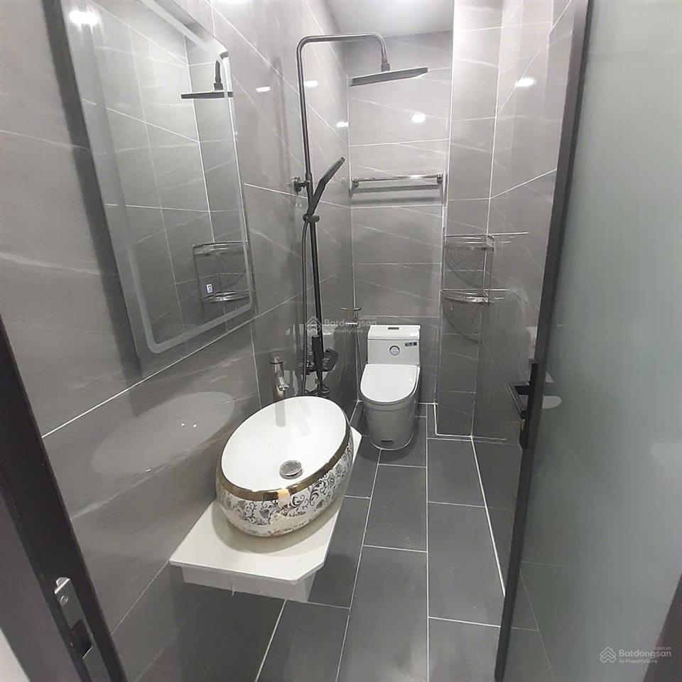 Bán nhà mới xây mới full nội thất (như hình) 4x13m 4 tầng tại thạch lam , giá 7,7 tỷ còn tl