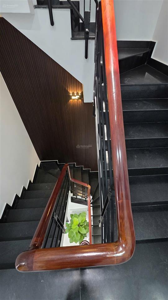 Bán nhà mt kinh doanh đường số 8  ngay đường tốt, văn cao  4x17m trệt 4 lầu mới đẹp, 10,8 tỷ tl
