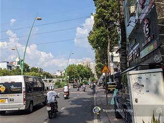 Xuất cảnh nên bán siêu phẩm mt hoàng sa (p.11 cũ) 5x12m nở hậu 7m gồm 3 tầng dòng tiền 30 tr/tháng
