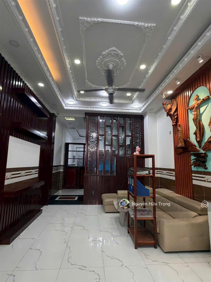 Bán nhà đẹp tân thắng đối diện aeon mall, 4,1x17,5m, 4 tầng mới đẹp, giá 9,5 tỷ còn tl