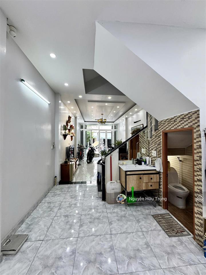 Mặt tiền đường nhựa  số 12 cư xá độc lập 4x15m 4 tầng mới đẹp vào ở ngay giá 9,4 tỷ còn tl