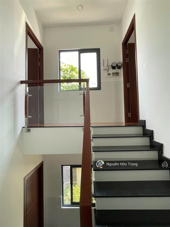 Bán gấp căn góc 2 mặt hẻm vườn lài gần luỹ bán bích 4,2x17m trệt 2 lầu có hđ thuê 30tr  giá 9 tỷ