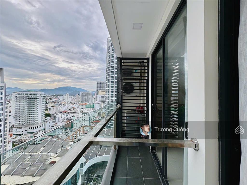 Bán căn hộ 2 phòng ngủ maple nha trang view phố có dòng tiền thuê giá chỉ 5 tỷ.  0778 087 ***