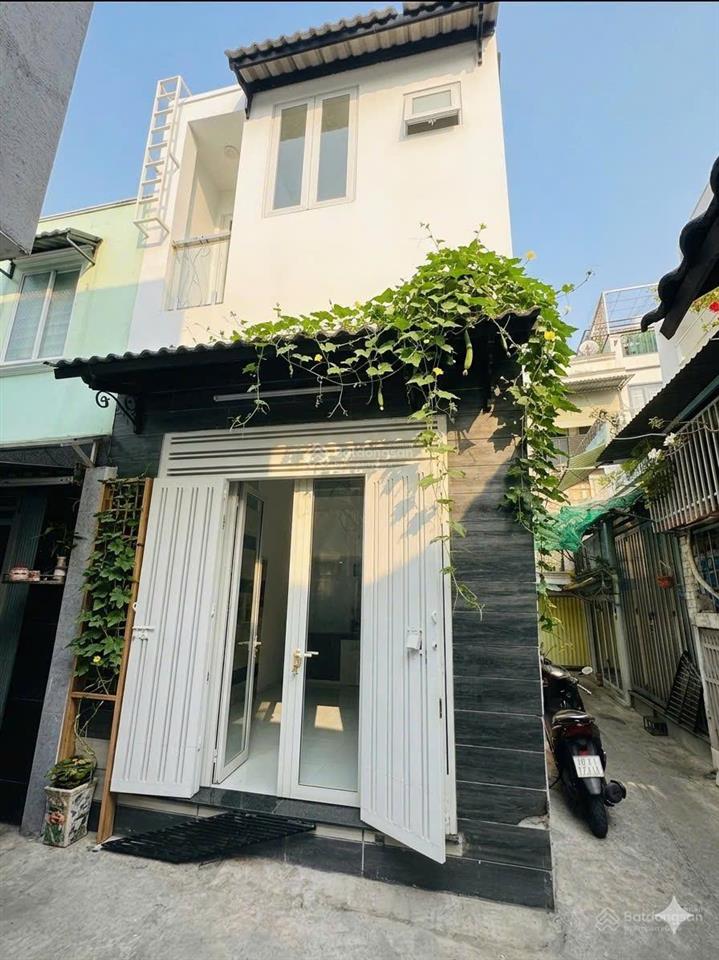 Bán nhà hẻm góc phạm thế hiển  3.9m x 5.23m  20.7m2  1 trệt 1 lững 1 lầu  2pn p7 q8