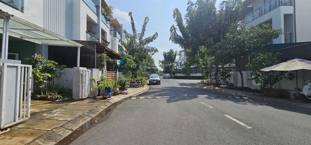 Chủ cần bán gấp nhà cấp 4 cũ phường phước bình giá còn thương lượng!
