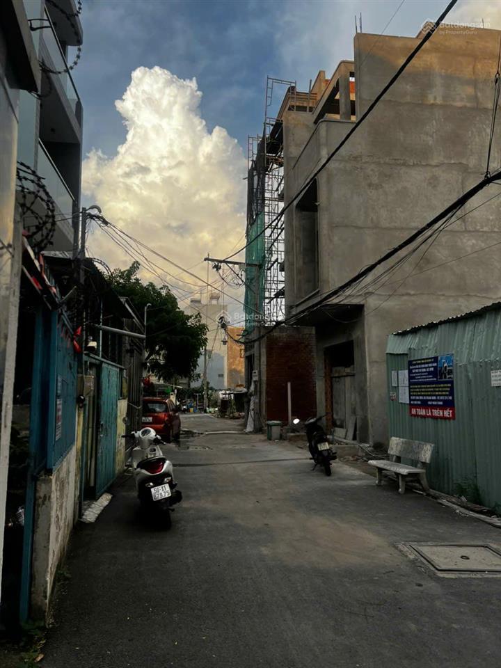 Bán nhà hẻm 145 đỗ xuân hợp gần chợ phước long b
