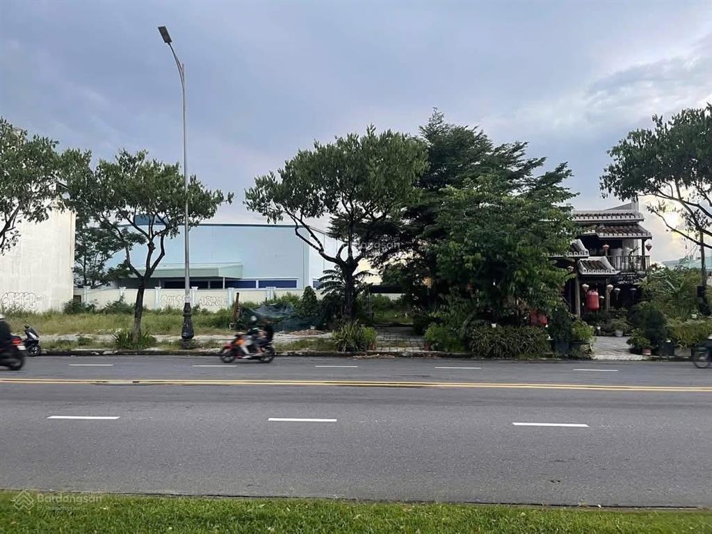 Cần bán cặp đất võ nguyên giáp sân bay nước mặn, đối diện olalani vs crow