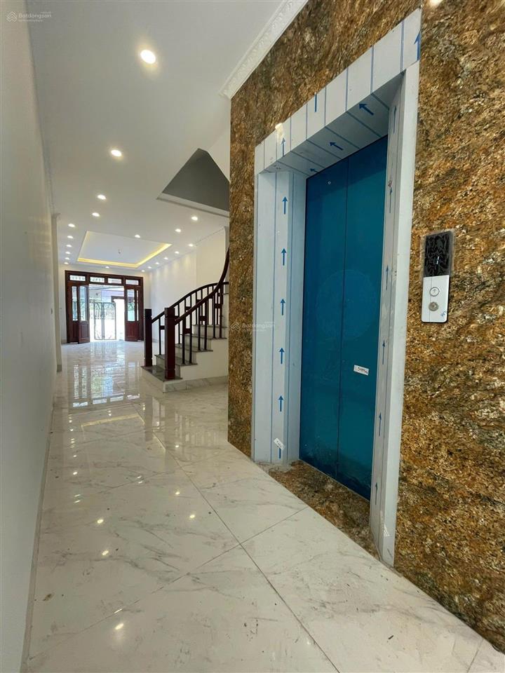 Chính chủ bán nhà 90m2x5t xây mới phúc lợi đường thông xe 16 chỗ giá 15tỷ  0902 132 ***