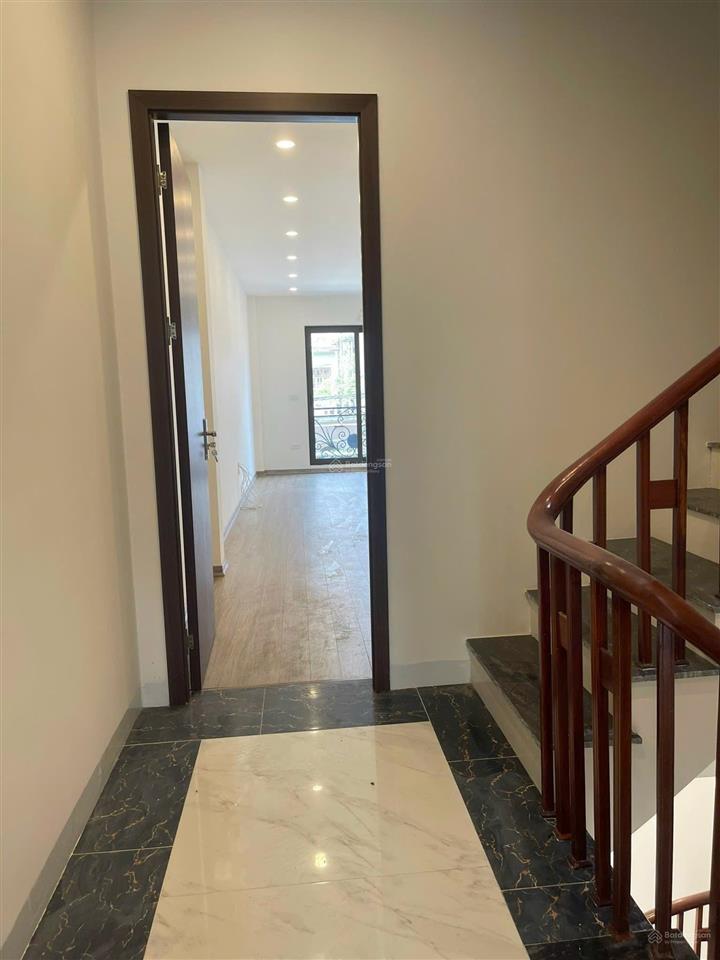 Chính chủ bán nhà 90m2x5t xây mới phúc lợi đường thông xe 16 chỗ giá 15tỷ  0902 132 ***