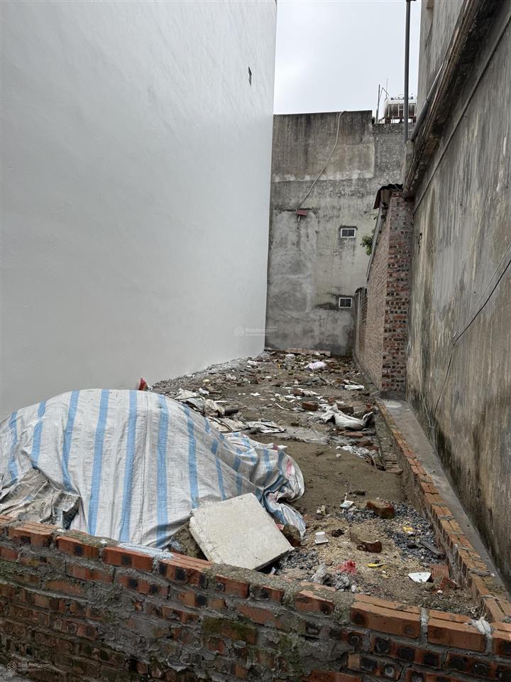 Bán đất trục chính 78m2 làng cam, cổ bi đường thông ô tô tránh nhau giá 130tr/m2,  0902 132 ***