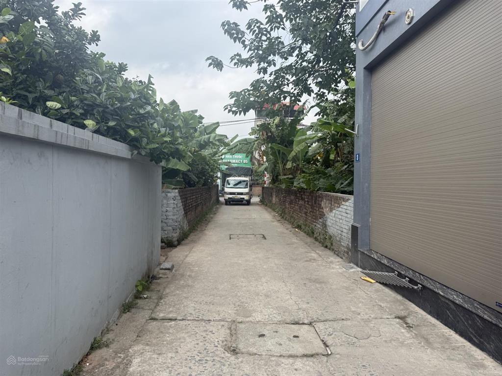 86.4m2 đất cự khối mặt tiền 4.7m vuông như bao diêm ngõ thông xe 16 chỗ giá 7.15 tỷ  0902 132 ***