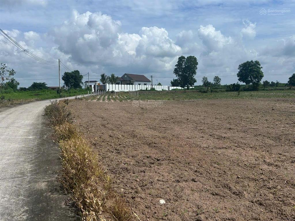 Bán 3.000m2 đất thổ cư 2 mặt tiền siêu đẹp, gần biển hồ tràm, phân lô dự án siêu lợi nhuận