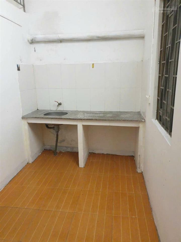 Cho thuê phòng trọ khép kín 25m²  có gác xép  gần bách khoa, giải phóng. có nội thất cơ bản