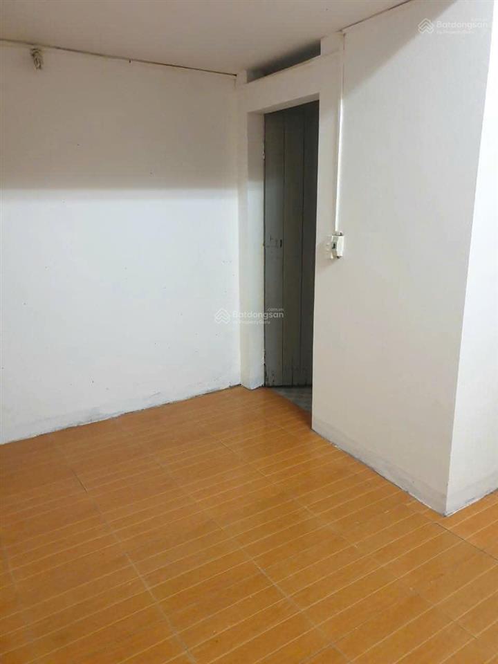 Cho thuê phòng trọ khép kín 25m²  có gác xép  gần bách khoa, giải phóng. có nội thất cơ bản