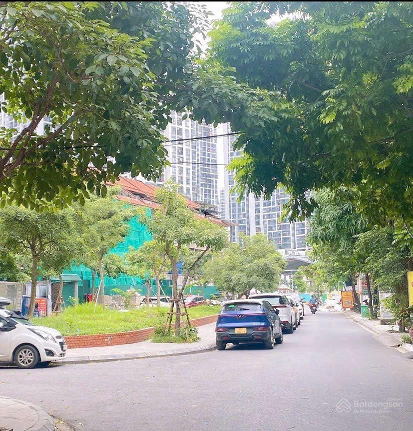 Bán gấp liền kề bảo sơn, dt 131m2 trục thông vinsmart, giá chỉ 23 tỷ