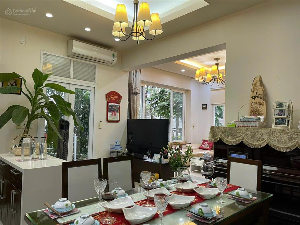 Bán gấp biệt thự mailand hanoi city, dt 210m2, lô góc, hoàn thiện đẹp