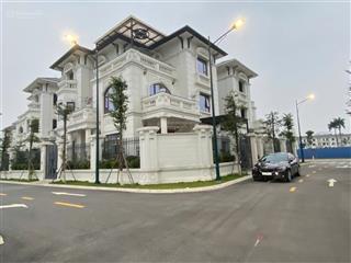 Bán gấp biệt thự vườn cam, dt 330m2 lô góc view vườn hoa cực đẹp