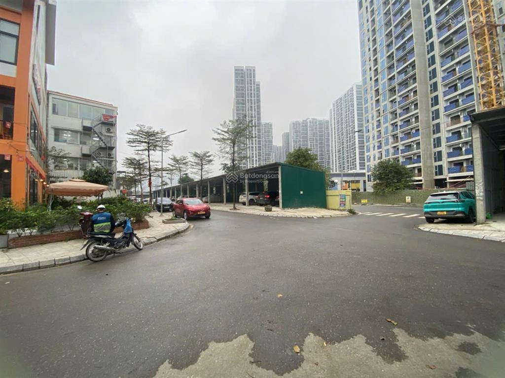 Bán gấp liền kề bảo sơn, dt 131m2, trục thông vinsmart giá siêu rẻ chỉ 25.9 tỷ