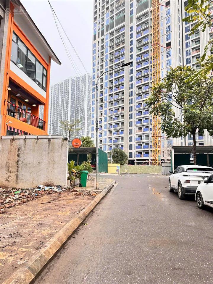 Bán gấp liền kề bảo sơn, dt 131m2, trục thông vinsmart giá siêu rẻ chỉ 25.9 tỷ