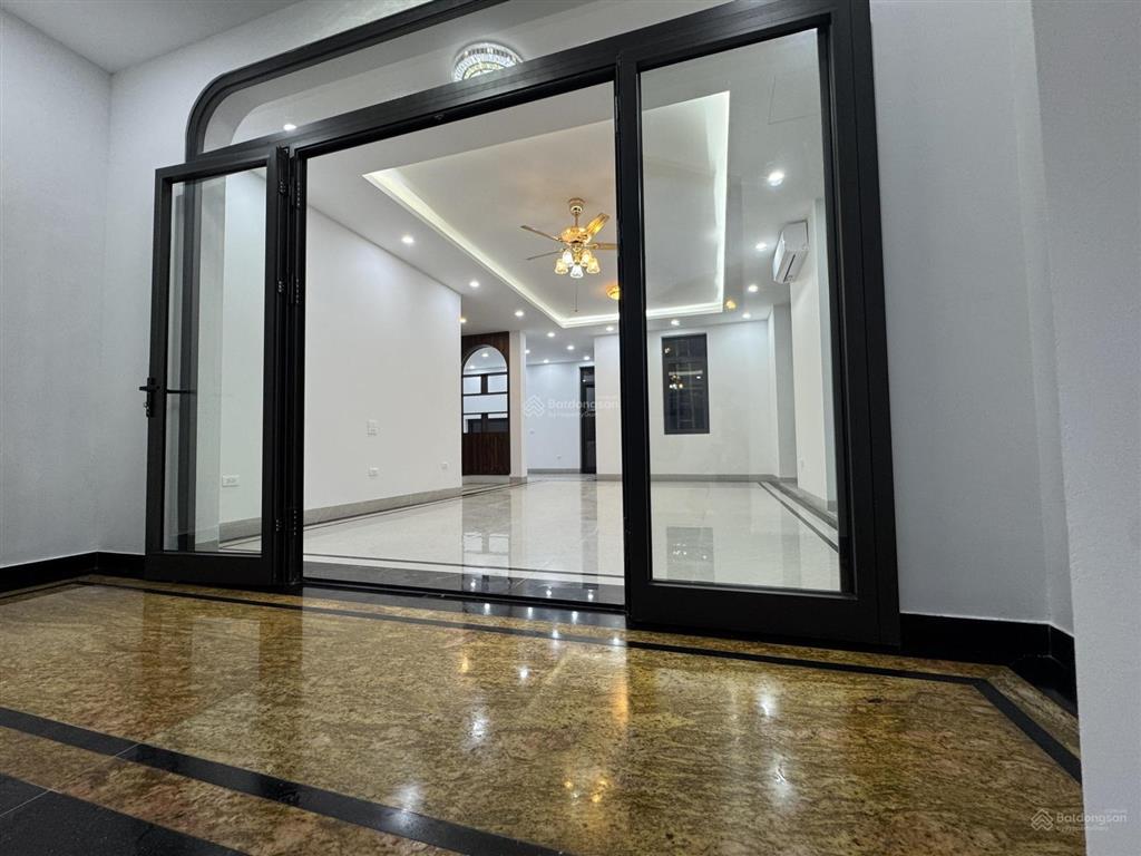 Bán biệt thự góc 181,1m2, kdt văn khê, hà đông, ht cao cấp thang máy, giá chỉ 48,5 tỷ