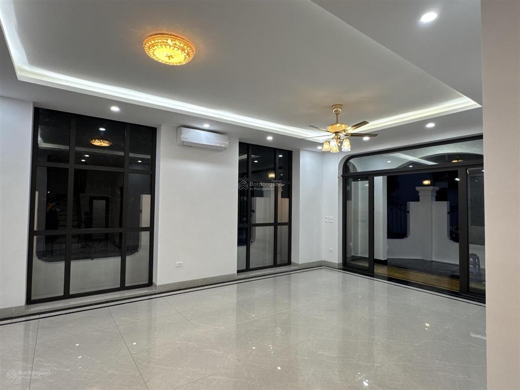 Bán biệt thự góc 181,1m2, kdt văn khê, hà đông, ht cao cấp thang máy, giá chỉ 48,5 tỷ