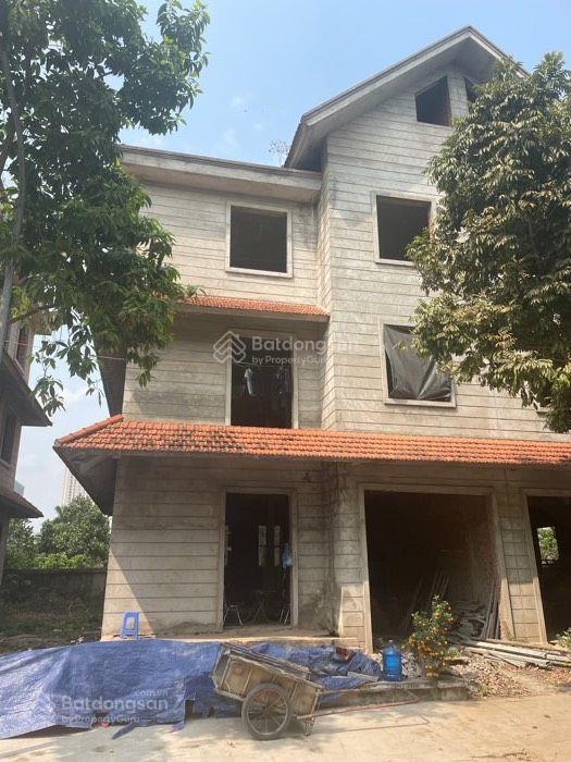 Bán biệt thự bảo sơn, dt 210m2, xây 3.5 tầng, mt 10m, giá chỉ 33.9 tỷ