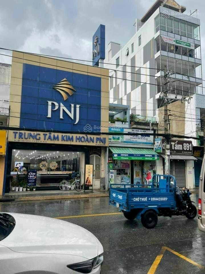 Cần bán gấp nhà mặt tiền nhiêu tâm quận 5 khu chợ sỉ vàng. dt 5x25m 3 lầu giá chỉ 40 tỷ