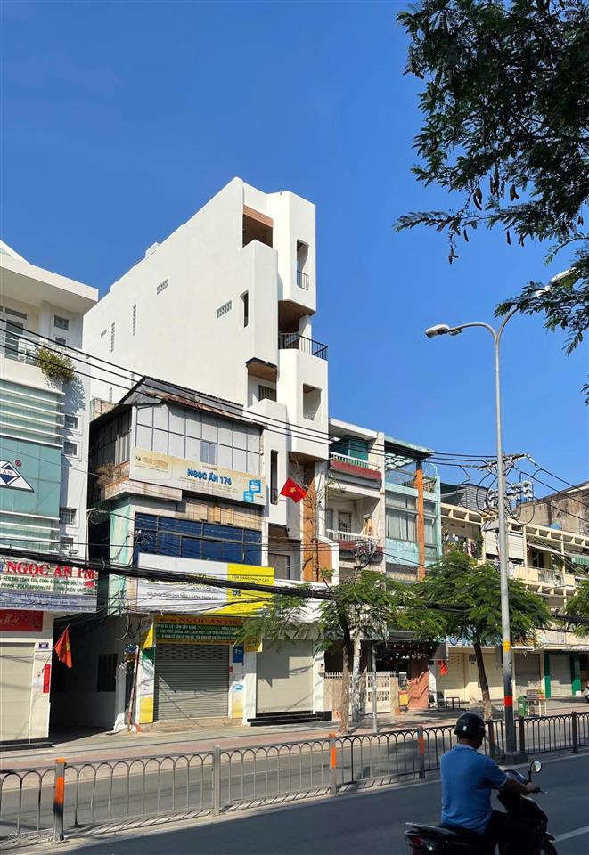 Bán nhà mặt tiền 391 lý thường kiệt q.tân bình.dtcn66m2 kết cấu  1 trệt,5 lầu st ,giá chỉ 27.8 tỷ