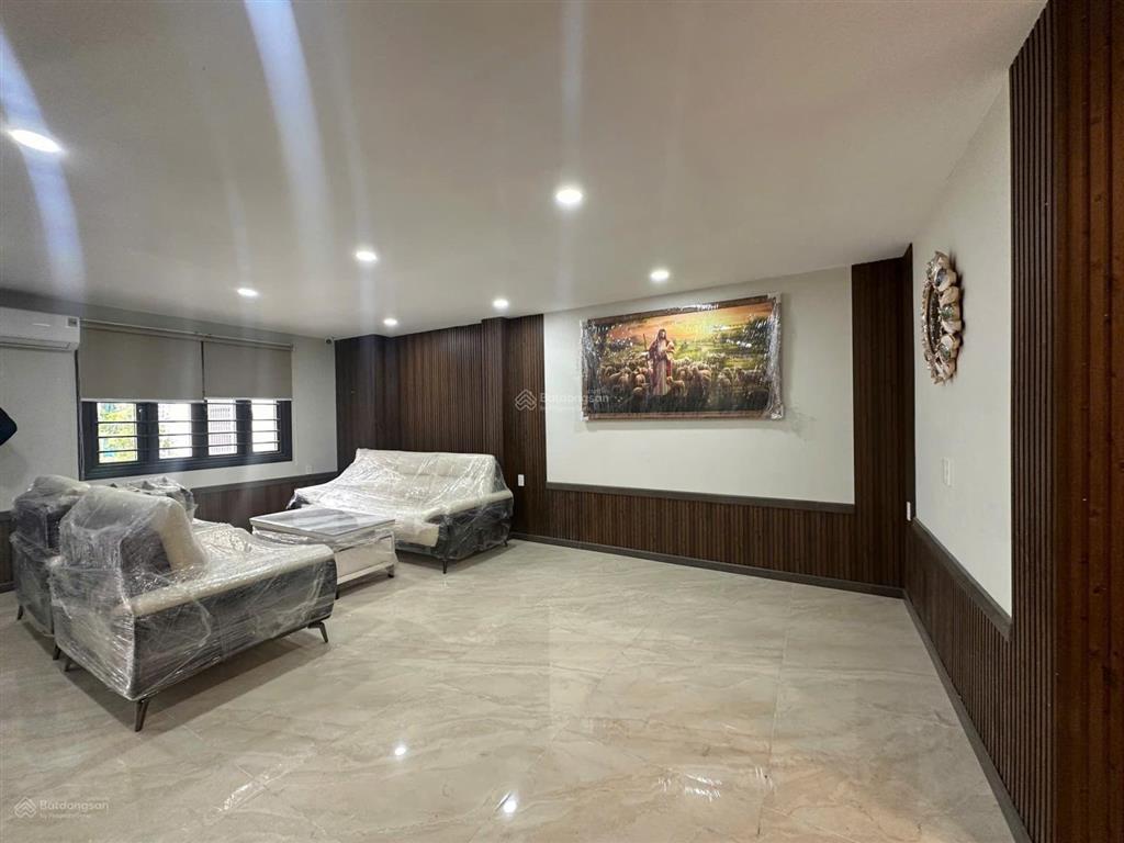 Bán nhà hxh 10m đường an bình quận 5. dt 7,6x11m vuông vức. 1 trệt, 3 lầu st mới đẹp giá chỉ 18 tỷ
