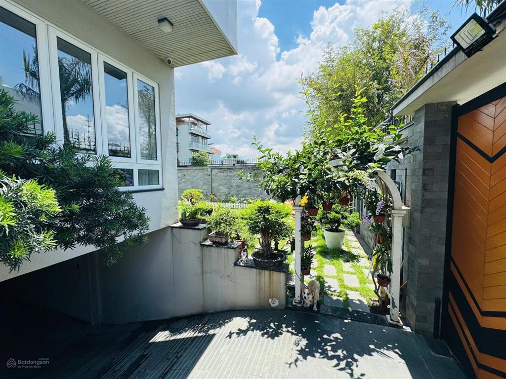 Bán biệt thự villa thủ thiêm  sân vườn hồ bơi  full tiện ích cao cấp  chỉ 68 tỷ