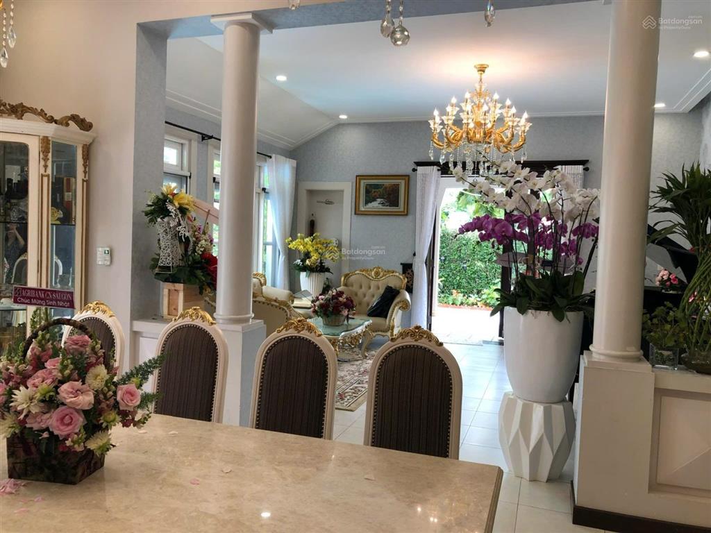 Bán biệt thự villa thủ thiêmthạnh mỹ lợi,sân vườn hồ bơi dt25x22=550m2,giá94ty.  0913 162 ***