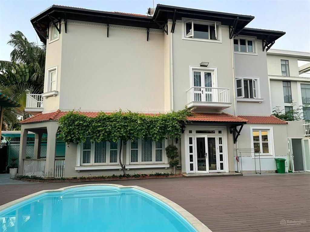 Bán biệt thự villa thủ thiêmthạnh mỹ lợi,sân vườn hồ bơi dt25x22=550m2,giá94ty.  0913 162 ***