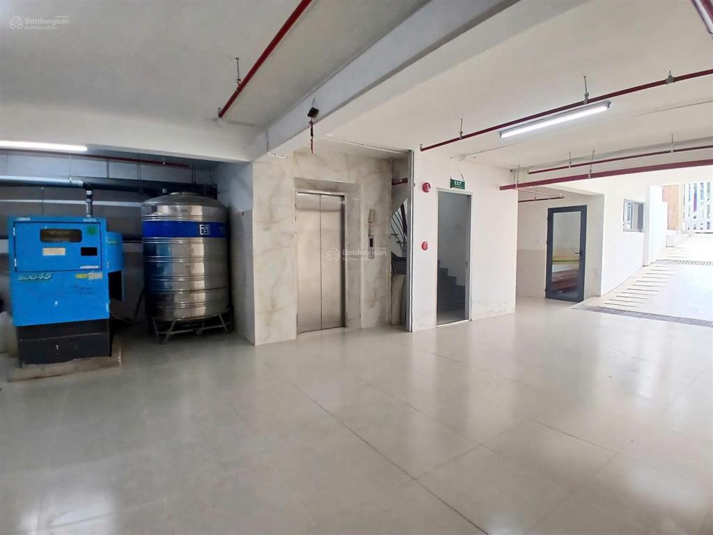 Bán tòa nhà văn phòng dự án huy hoàng nguyễn văn kỉnh, dt 8x20m giá 79 tỷ, gần sông
