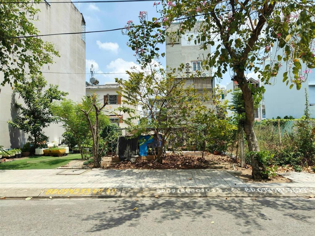 Bán đất khu dân cư số 1, dt(6x17,5=105m2) giá 12.5 tỷ, đường phạm công chứ  thạnh mỹ lợi  quận 2