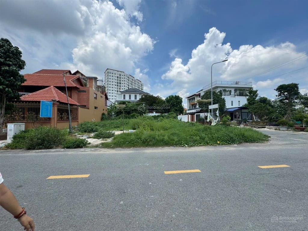 Bán đất biệt thự góc 2 mt 220m² sát công viên ven sông khu phú nhuận 10 mẫu